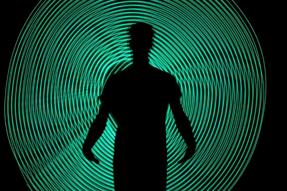 Green Aura Meaning: Healing, Heart Chakra, and Growth Guide