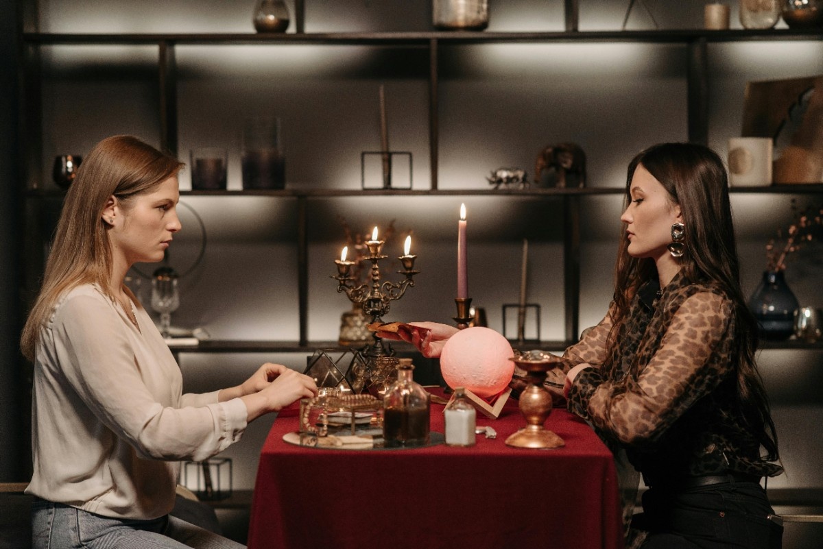 Are Psychics Real? An Honest Look at What’s Real and What Isn’t 