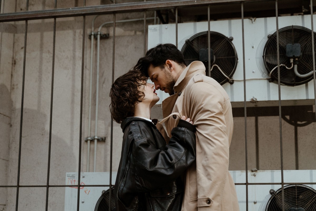 Leo Man and Cancer Woman Compatibility: Opposites Attract?